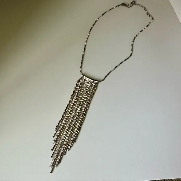 Art Deco Falling Pointed Silver-Tone w Metal & Rhinestone Flapper Necklace - Picture 9 of 9